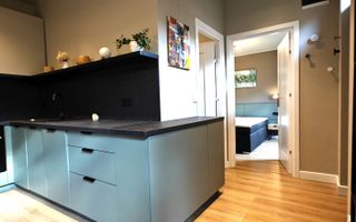 CENTRU - apartament la curte comuna ultrafinisat cu 2 locuri de parcare - Poză 12