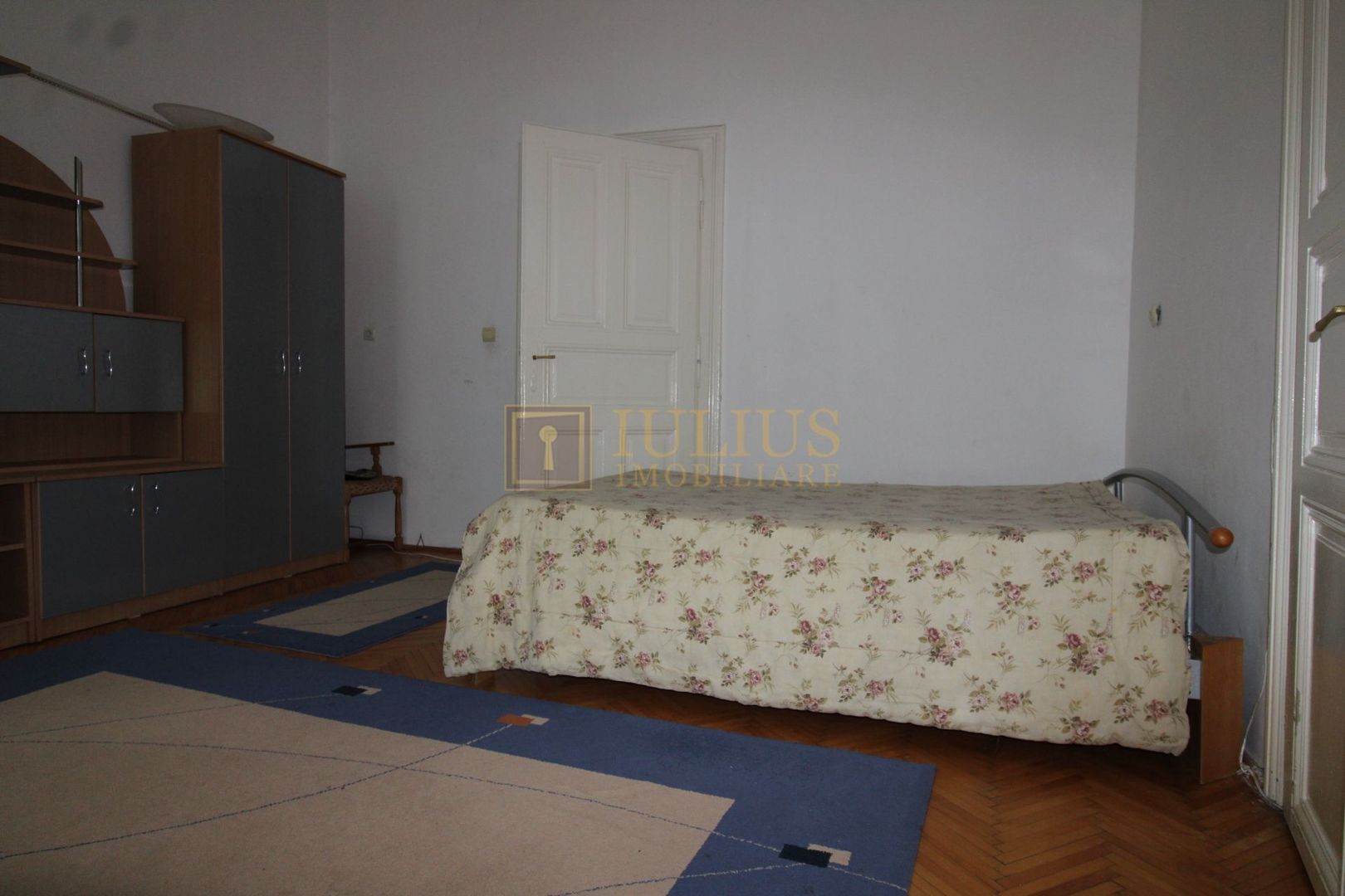 ideal pentru studenti sau o familie, cladire istorica, centrala proprie - Poză 8