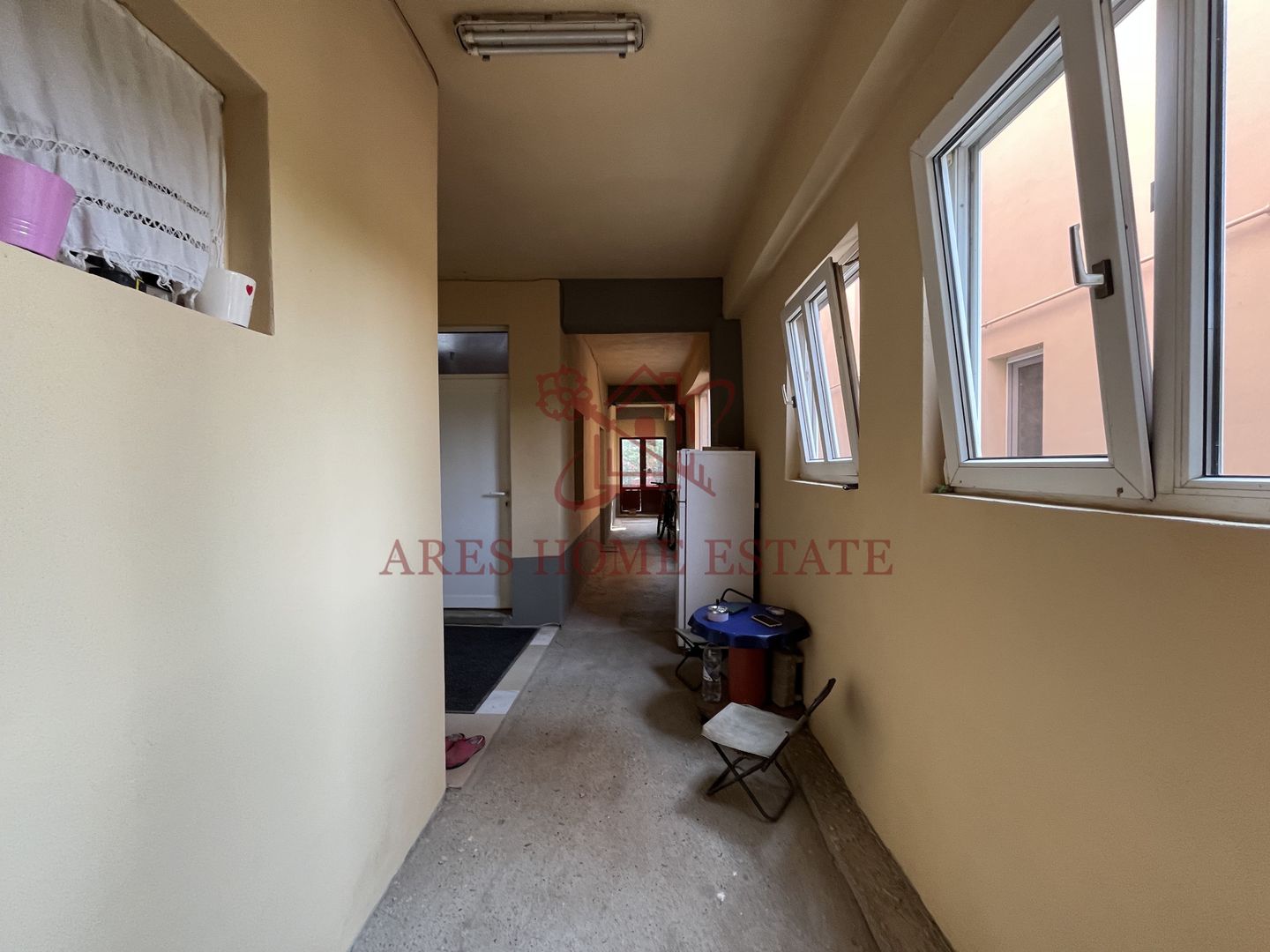 Casă individuală P+1+pod, pe piloni cu panouri solare - Poză 11