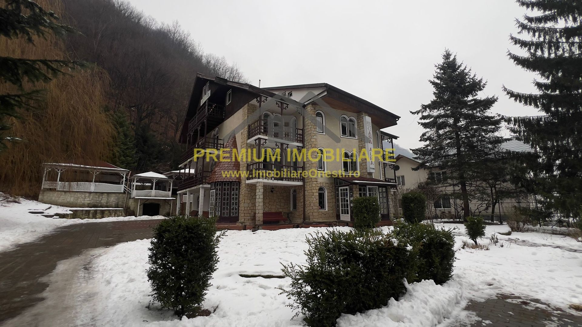 Pensiune de vânzare - Slănic Moldova - Poză 2