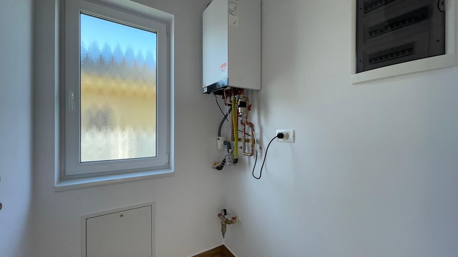 Duplex - 5 camere -toate utilitatile - Mosnita Noua - Urseni - Poză 8