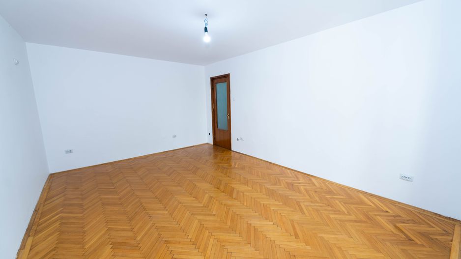 Apartament 3 camere decomandat, 88 mp, an 1982, Piata 1 Mai, Victoriei - Poză 10