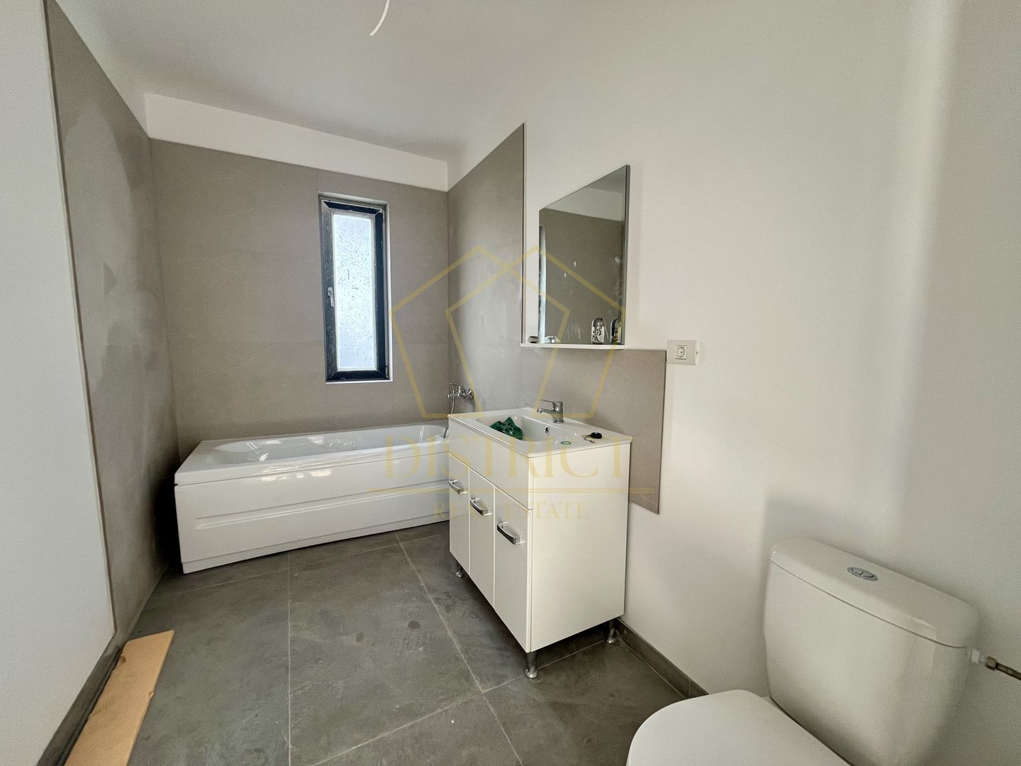 Duplex pe parter cu 4 camere | Mosnita Noua - Poză 6