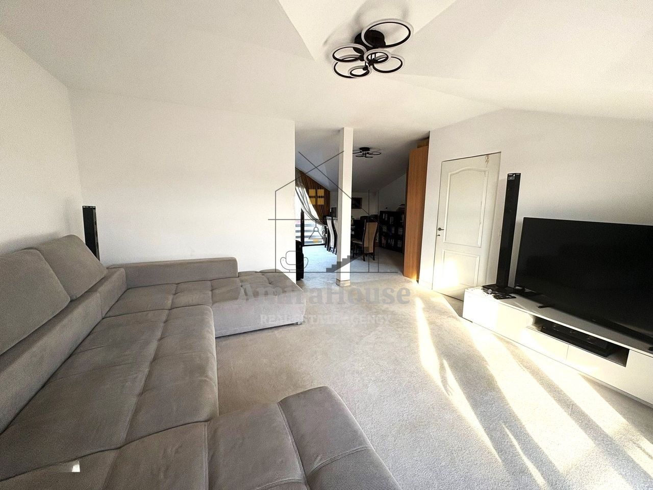 Duplex/unitate locativa, finisat, mobilat, teren 180 mp, Europa - Poză 22