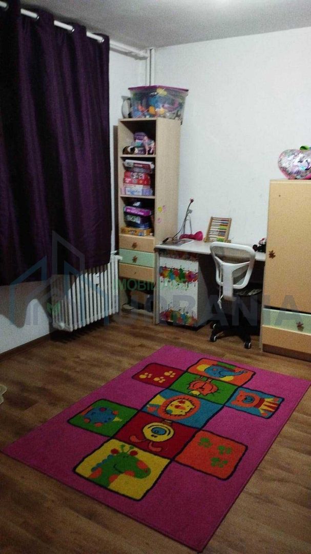 Apartament 3 camere de vanzare, Podu Ros - La Rond, Iasi - Poză 4