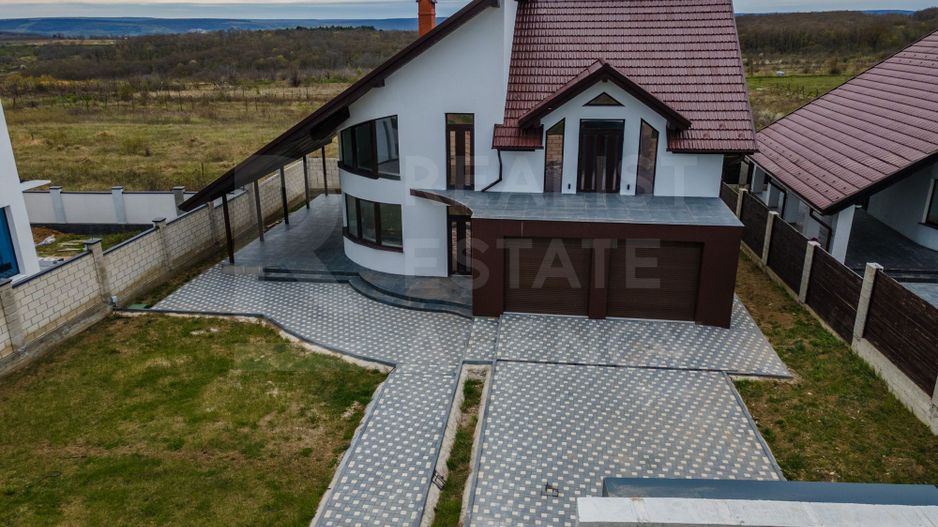 Casă cu 2 nivele amplasată pe strada Doina și Ion Aldea - Teodorovici - Poză 1