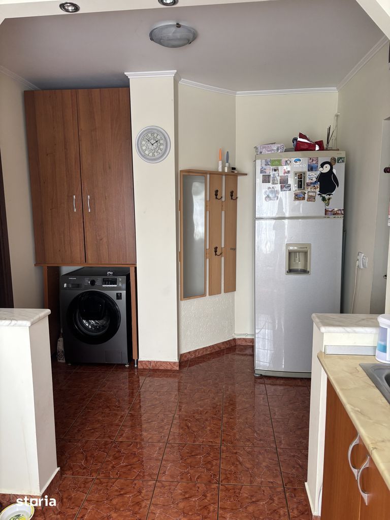 BRASADAS vinde ap 3 cam etaj 4/10 Micro 15 utilat mobilat. - Poză 4