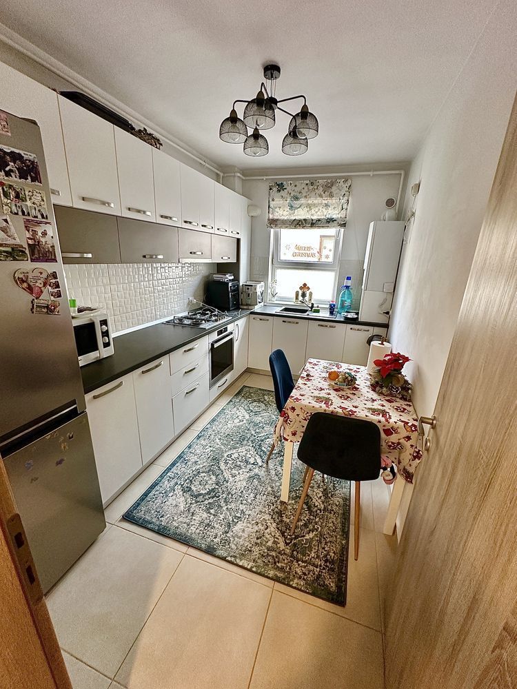 Apartament 2 camere decomandat-55mp, etaj 4/4 cu lift,loc de parcare - Poză 3