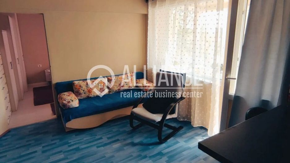 Piața Ovidiu, Constanța-Apartament deosebit de închiriat (Cod 008) - Poză 1