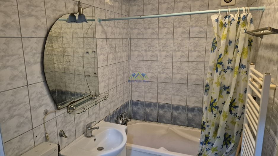 Vand apartament 2 camere, zona M3(U4), parter, balcon, gradina in fata - Poză 8
