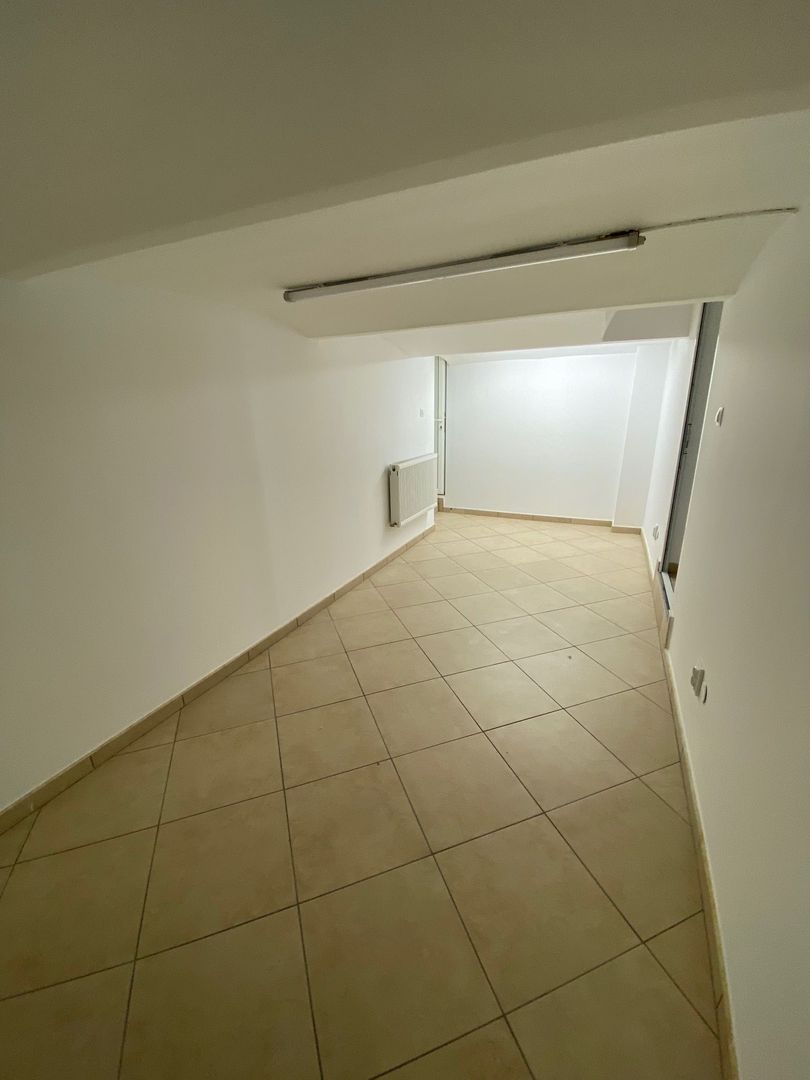 Spatiu de birou -zona strada Cluj - Poză 8