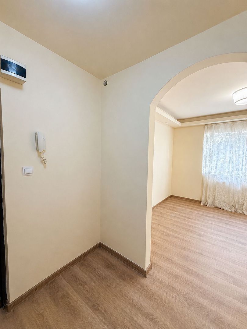 Soarelui | 1 Camera | Renovat recent | Disponibil imediat - Poză 6
