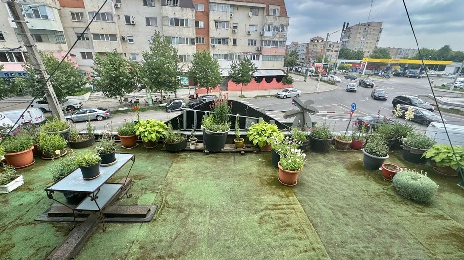 Apartament 2 camere cu terasă amenajată, Sos. București - Poză 11