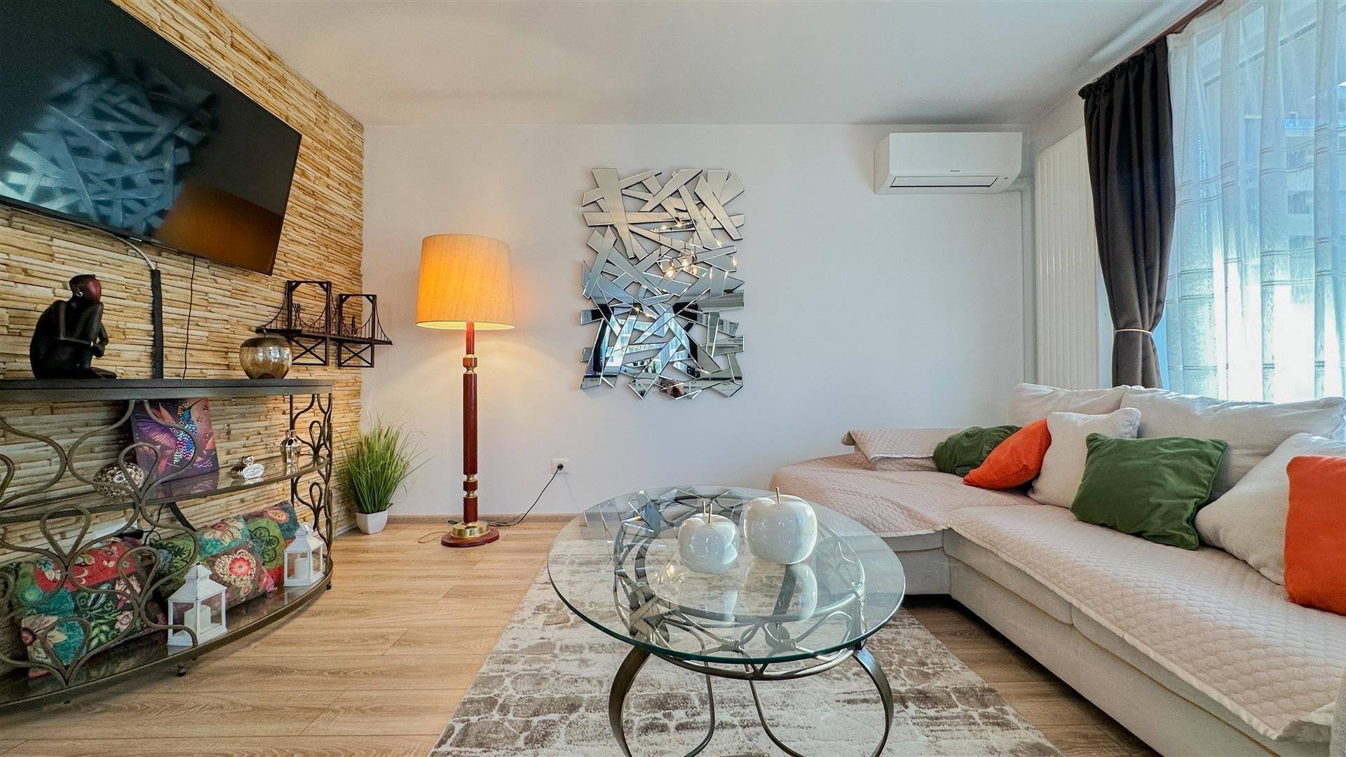 Apartament superb 2 camere + parcare Urban Coresi - Poză 12