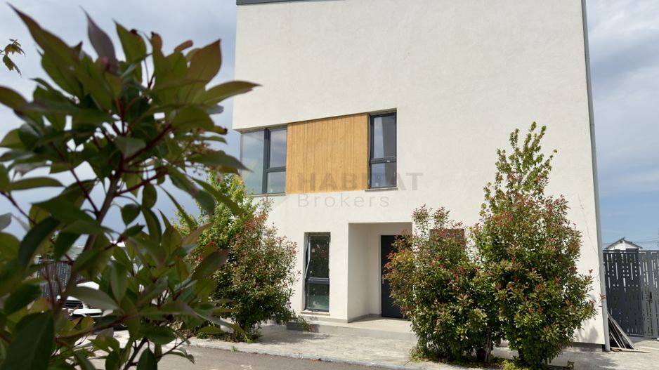 Vila individuala 5 camere Tunari 1 Decembrie - Poză 30