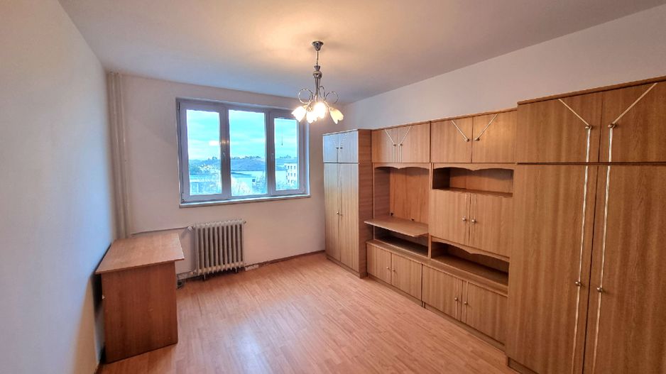 2 camere, 57 mp., Calea Martirilor, et.5/10, lift, termoizolație - Poză 1