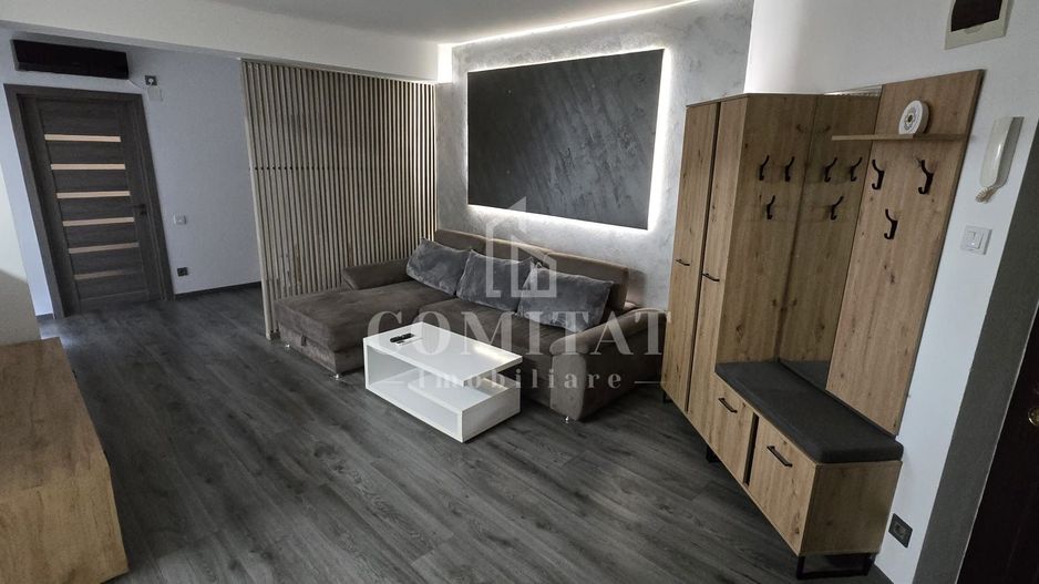 Apartament la cheie | Etaj intermediar | Zona Hotelului Paradis - Poză 1