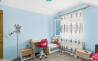 Casă spațioasă cu grădină în Topolovățu Mare - Poză 14