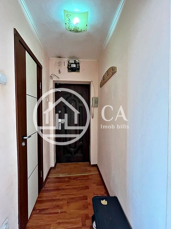 Apartament de vânzare cu 2 camere în zona Rogerius, Oradea - Poză 8