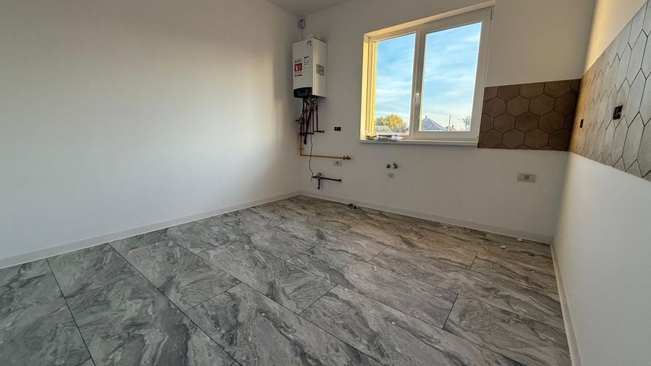 COMISION 0% | Duplex de Vanzare | Utvin | 3 Camere | Acces la asfalt - Poză 2