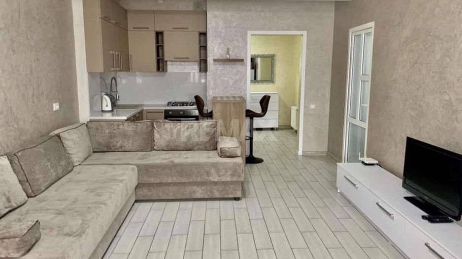 Chirie ultra centru, str.Lev Tolstoi 63, Sky House, 2 camere, 65mp - Poză 1