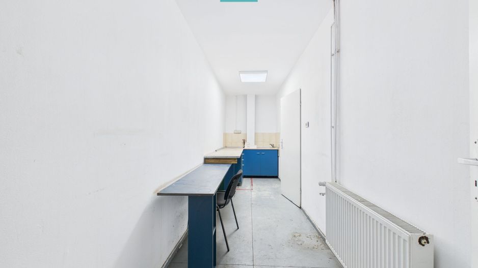 Hală și spații de birouri în Arad - Poză 4