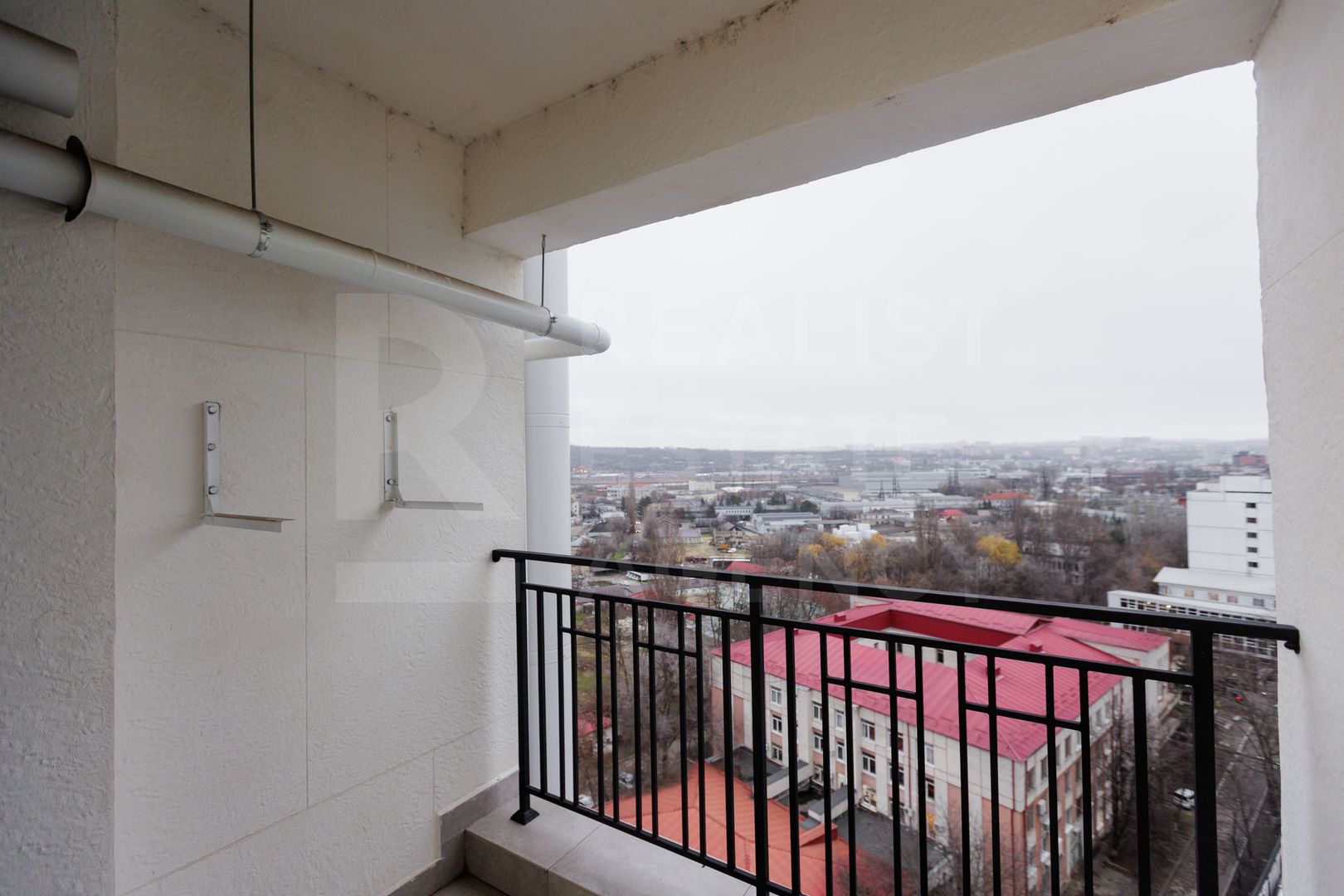 Vânzare, apartament, 2 camere,  str. Calea Ieșilor, Sculeni. - Poză 3