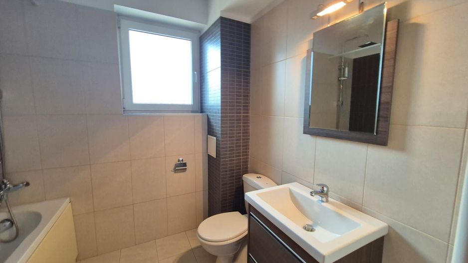 Inchiriere vila 5 dormitoare S+P+E+M | 300 mp utili Erou Iancu Nicolae - Poză 21