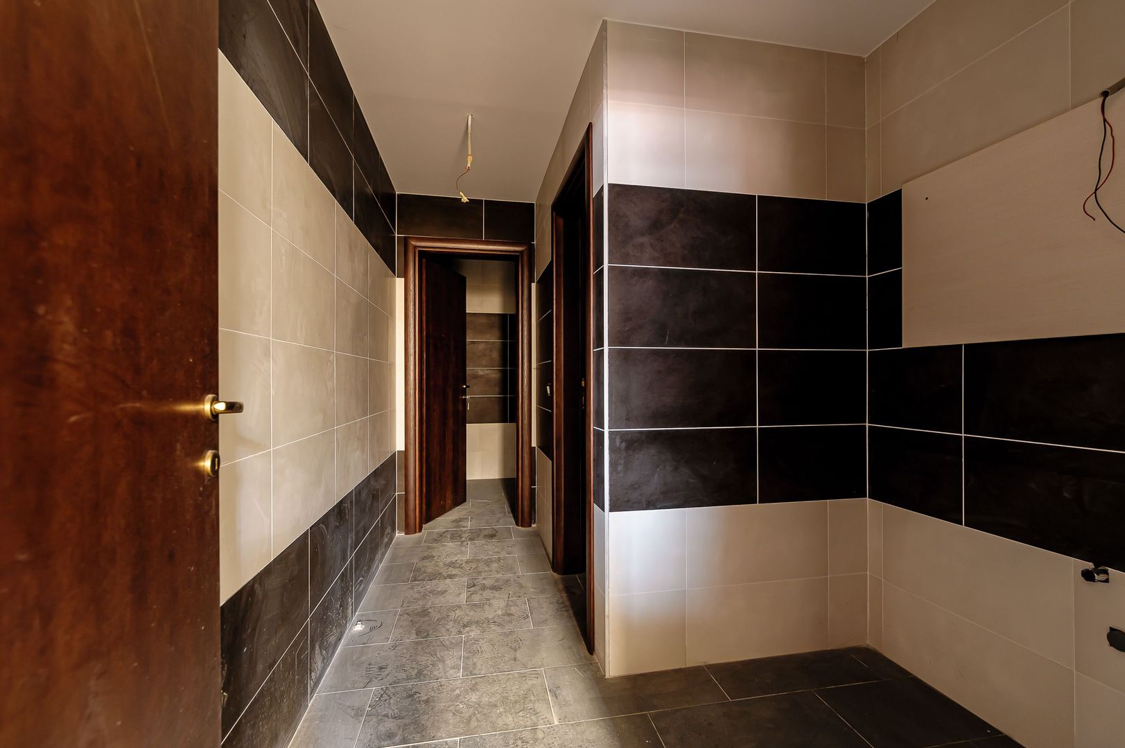 Clădire comercială în zona Grădiște. - Poză 47