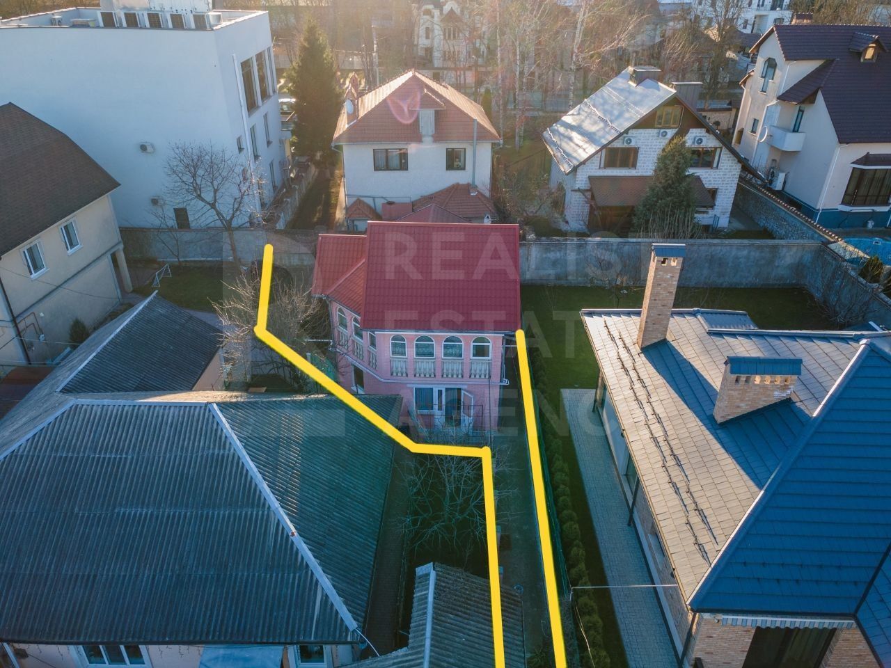 Vânzare, casă, 2 nivele, 3 camere, str.  Barbu Lautaru 9B, Buiucani - Poză 1