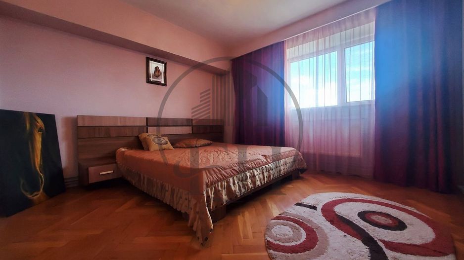 SOLD / VANDUT Apartament cu 3 camere de vânzare în zona Capitol - Poză 4