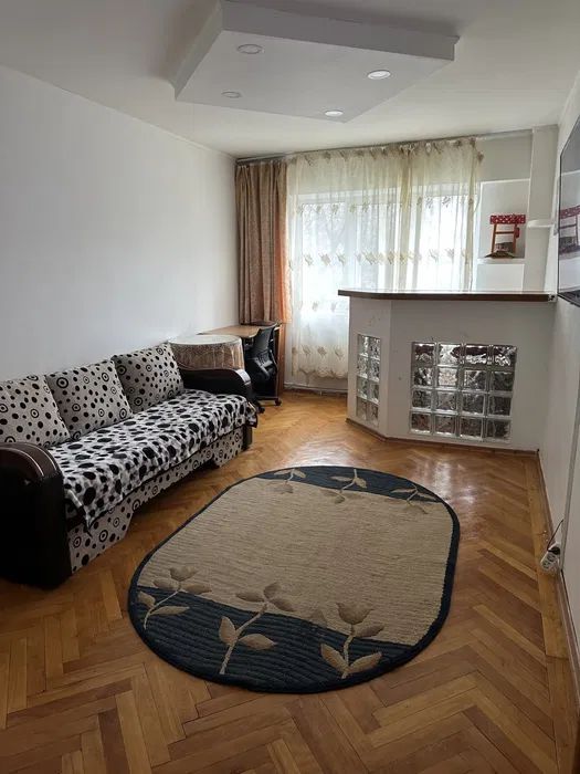 Apartament 3 camere decomandat Micro 38 - Poză 1