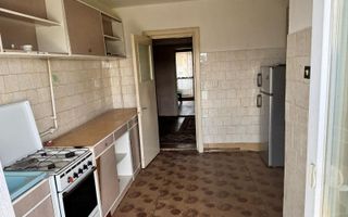 De vânzare - Apartament ultracentral, 4 camere, 132 mp, Chişineu-Criş, - Poză 5