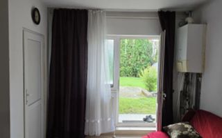 Casa de vanzare, 4 camere - Poză 1