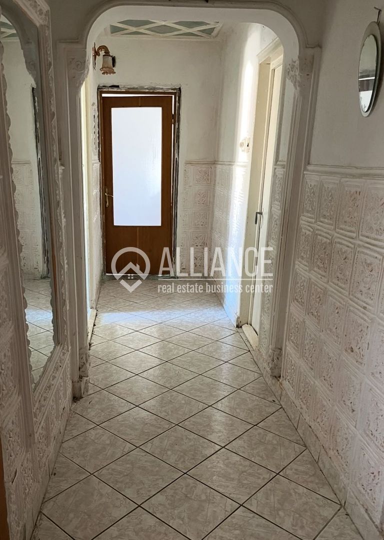 FALEZA NORD(cod04)-Apartament 3 camere decomandate - Poză 4