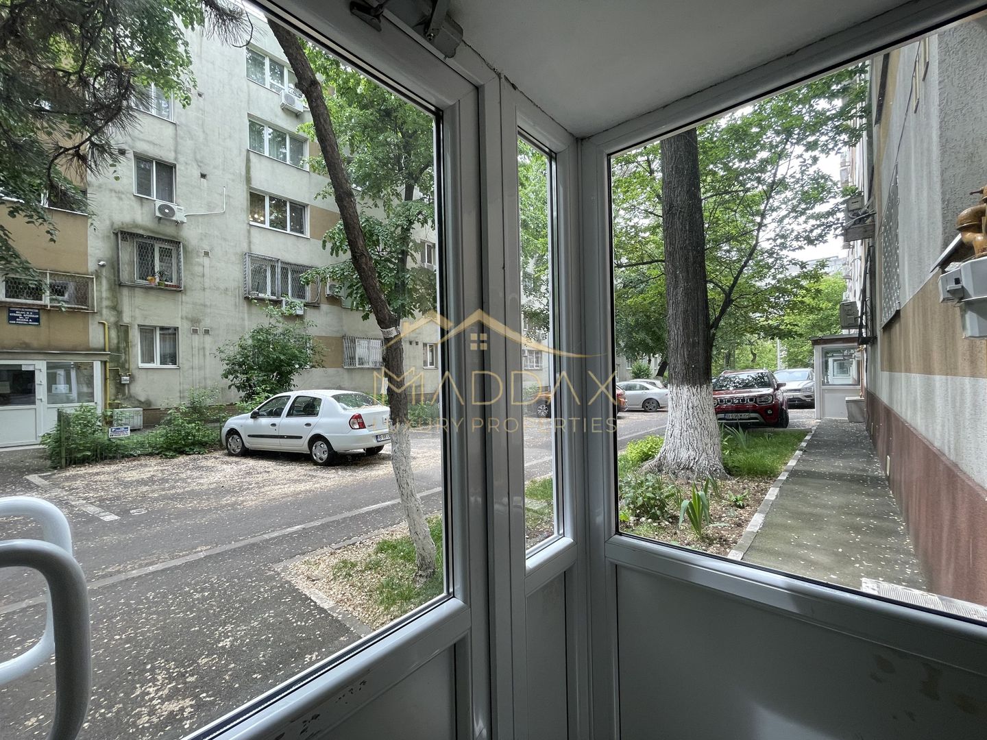 //Apartament 4 camere****Parcare + Boxa//Apusului - Poză 40