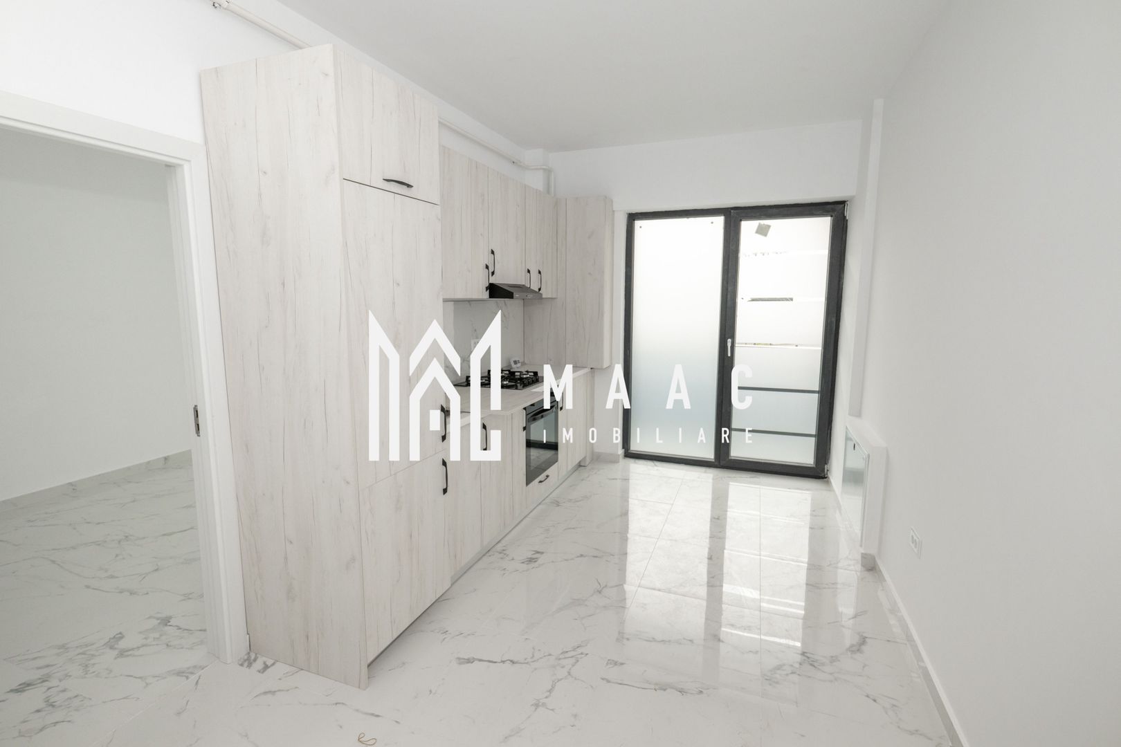 APARTAMENT 2 CAMERE MOBILAT| PARCARE INCLUSA| BLOC 2025 - Poză 3