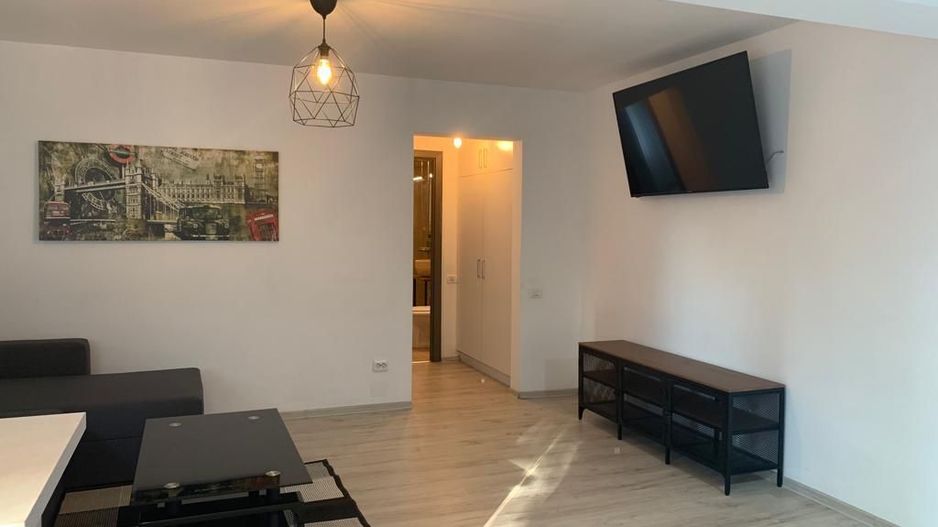 Apartament cu 2 camere de închiriat – Zona Centrală - Poză 1
