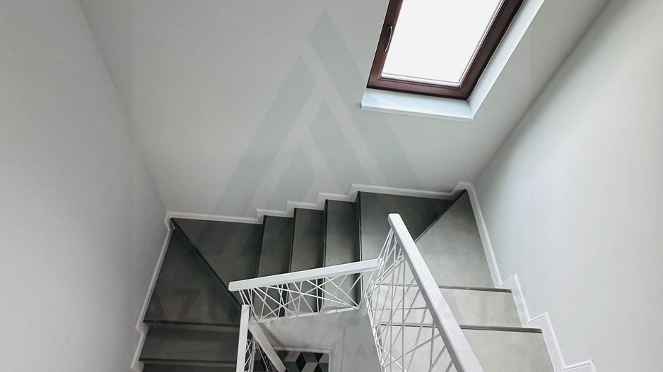 Casa premium 5 camere 120 mp utili curte 337 mp în Cisnadie - Poză 8