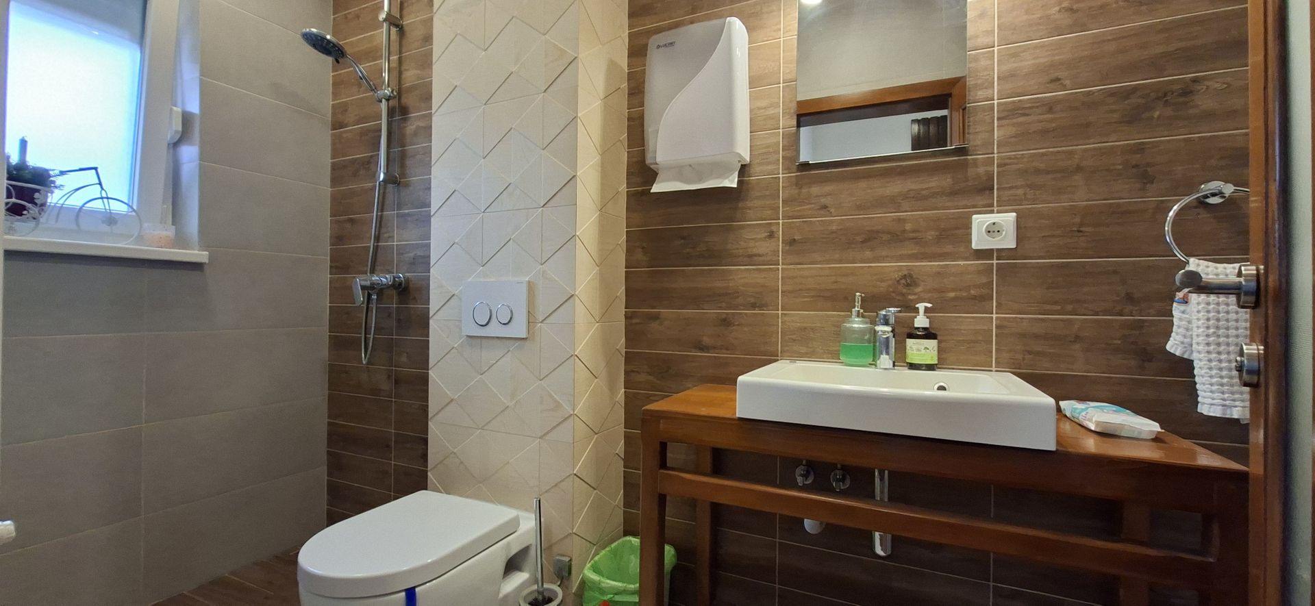 Casa P+E cu 4 camere - Aradului/British SCHOOL - Poză 14