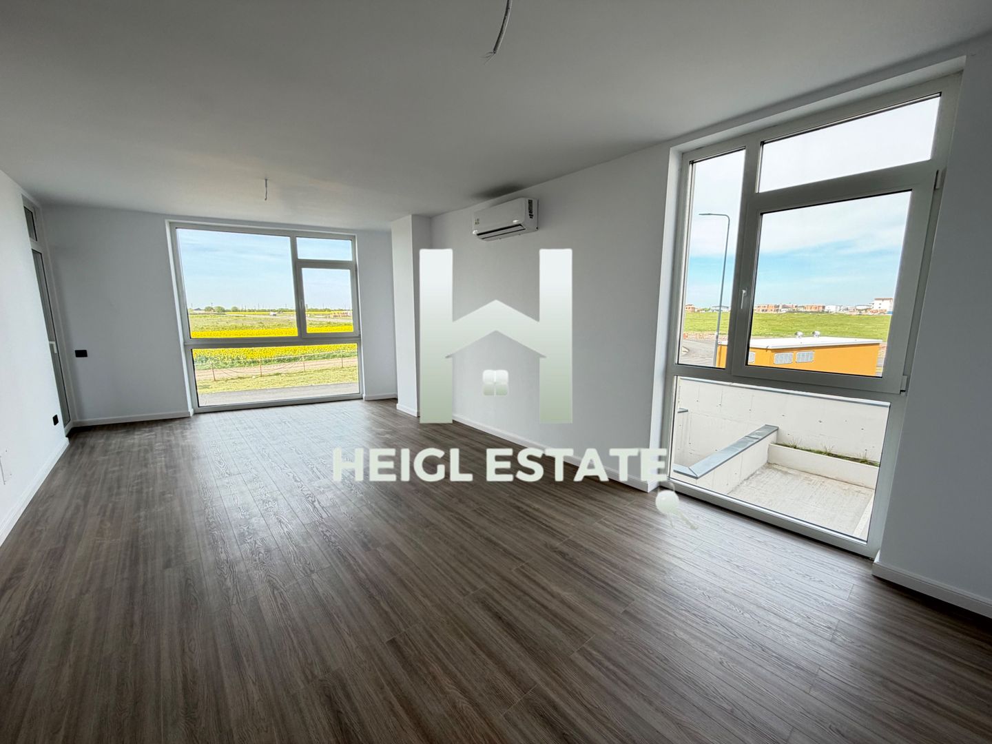 Apartament nou cu 1 camera decomandat in Zona Torontalului COMISION 0 - Poză 1