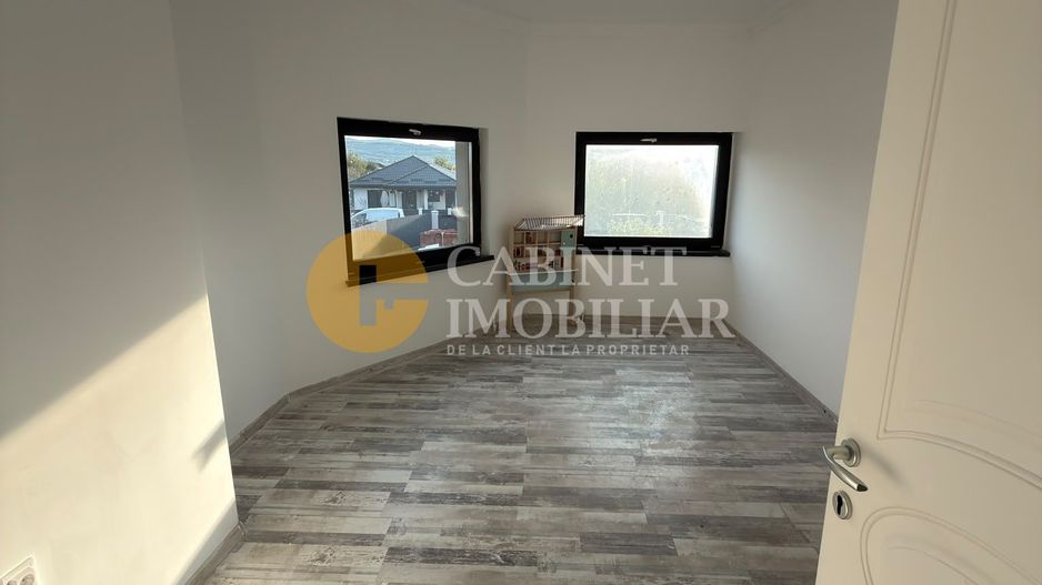 🏡 VILĂ DEOSEBITĂ 250 MP UTILI,1800 MP TEREN , TUTORA –  187.000 €! 🏡 - Poză 15