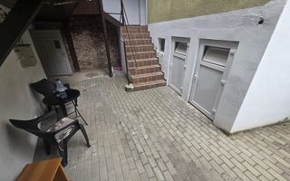 Apartament 3 camere curte privata zona Centrala - Poză 10