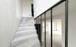 Casa  tip duplex /Zona strazii Urusagului. - Poză 10