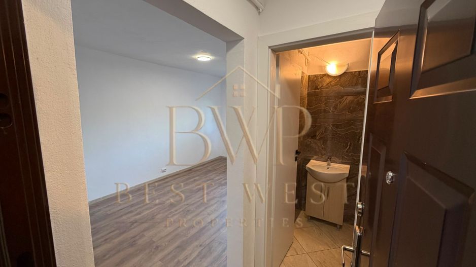 Garsonieră renovată Buziașului parter - Poză 3