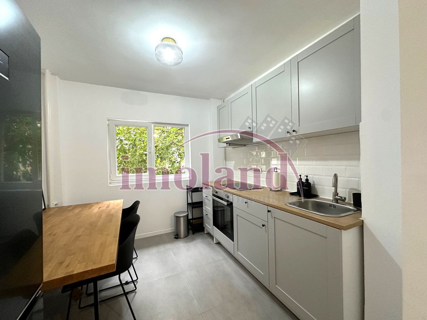 Prima inchiriere - Apartament renovat - 2 camere - etaj 1 - Ultracentral - Poză 6