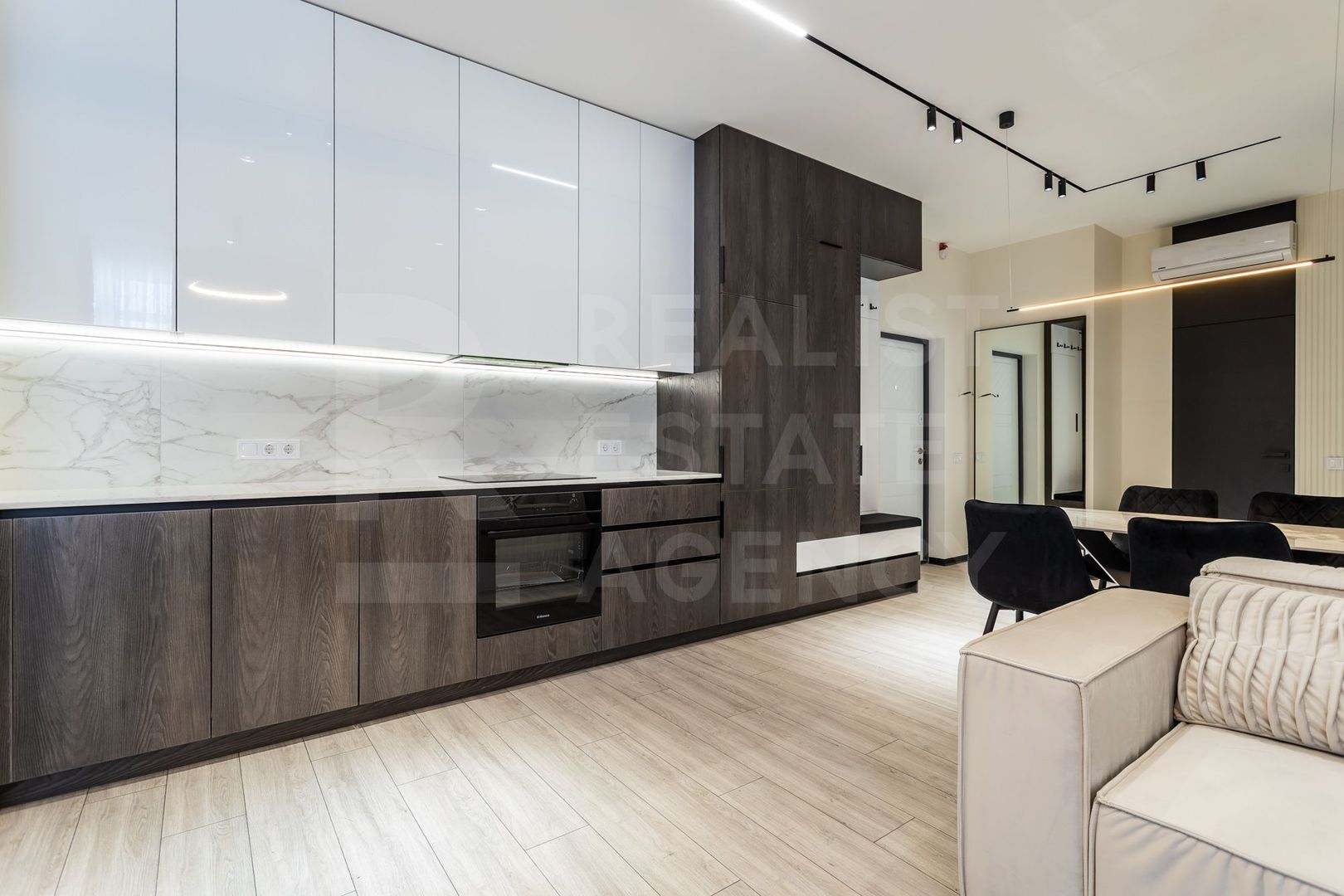 Vânzare, penthouse, 3 camere, strada Ioana Radu, Buiucani - Poză 3