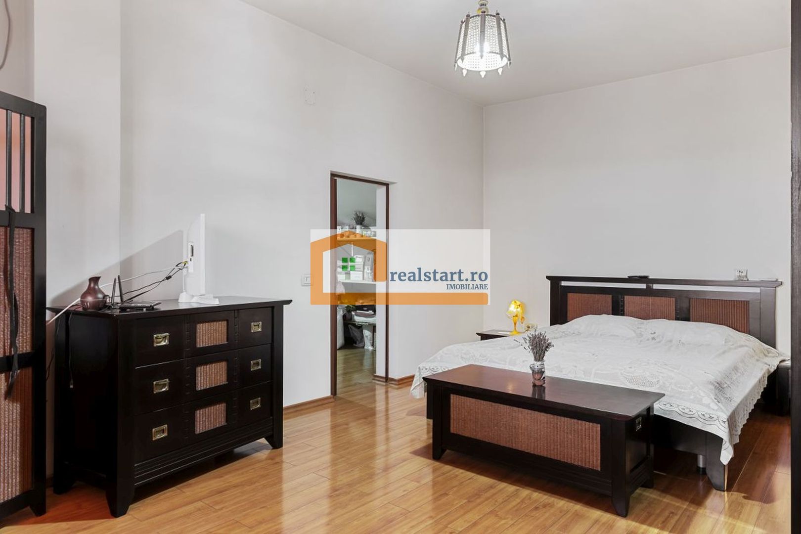 Vanzare Duplex, ideal investitie, piscina exterioara, trifazic - Poză 15