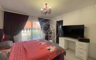 Casă de vânzare cu 4 camere în Cartierul Tineretului, Oradea - Poză 12