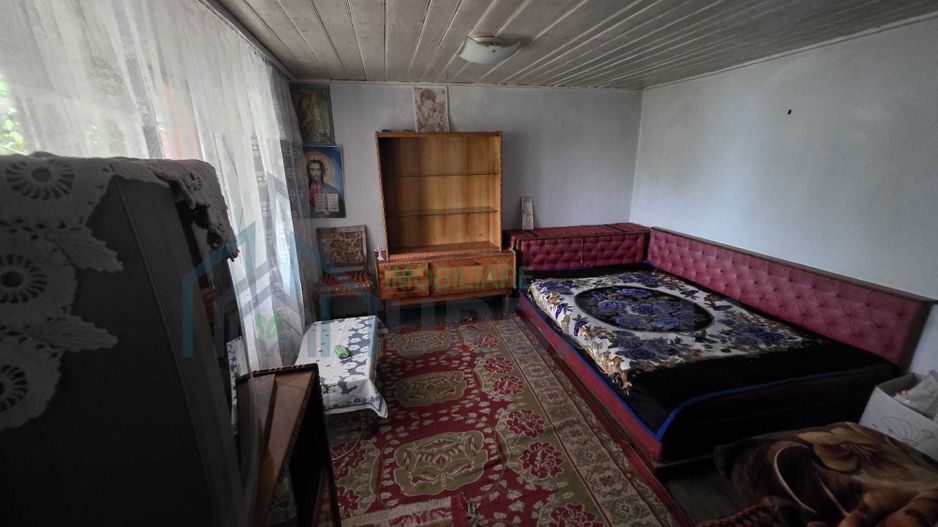 Case tradiționale în Scoposeni, comuna Gorban - 2 locuințe pe teren de 2400 mp - Poză 8